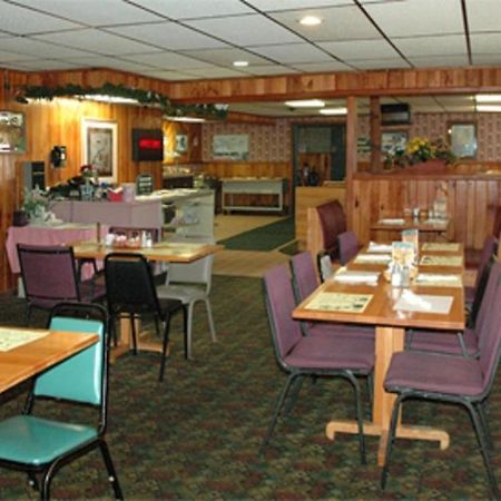 Zellar'S Village Inn Newberry Eksteriør billede