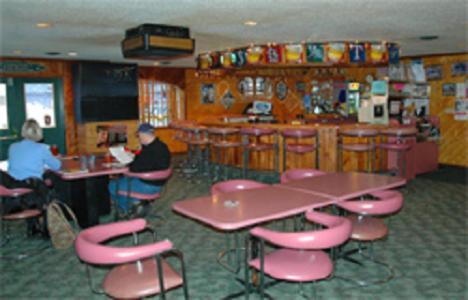 Zellar'S Village Inn Newberry Eksteriør billede